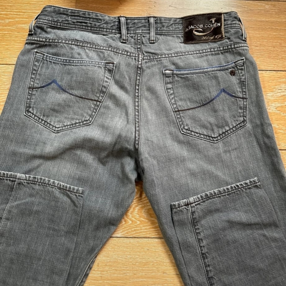 Jacob Cohen Limited Edition Jeans Size 35